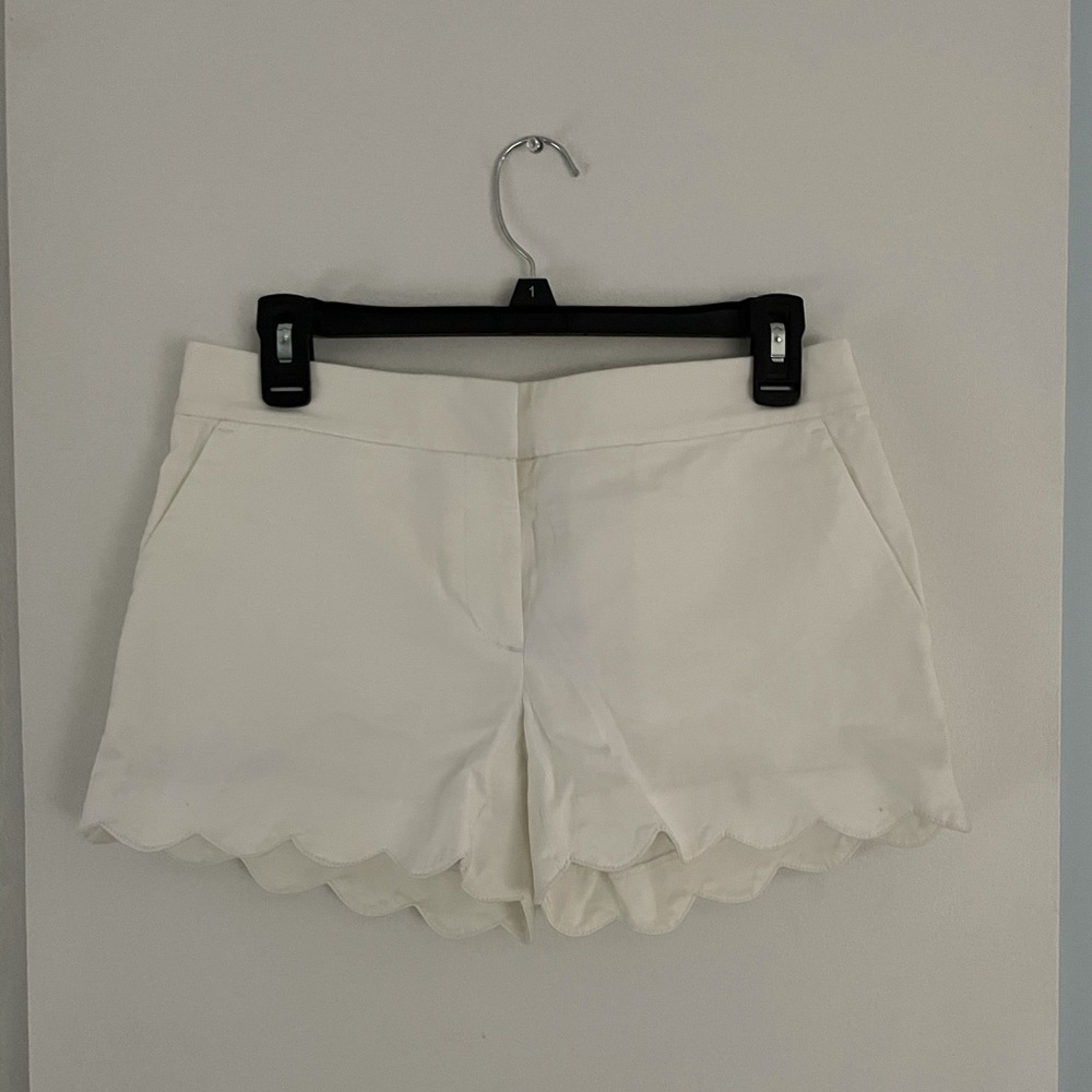 LOFT white scalloped shorts